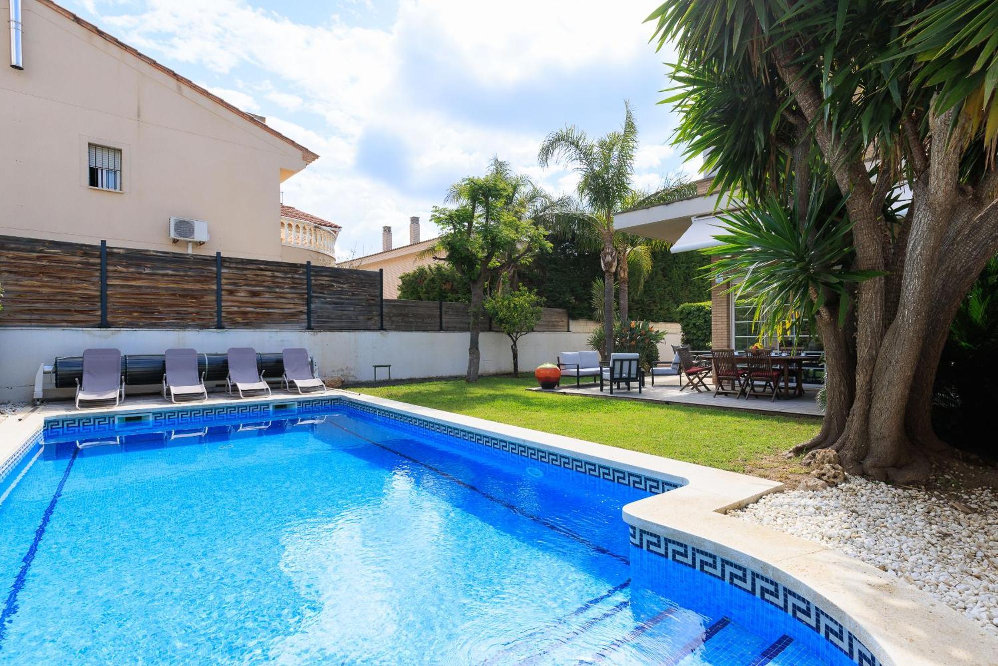Martorell Planet Costa Dorada Cambrils Extérieur photo