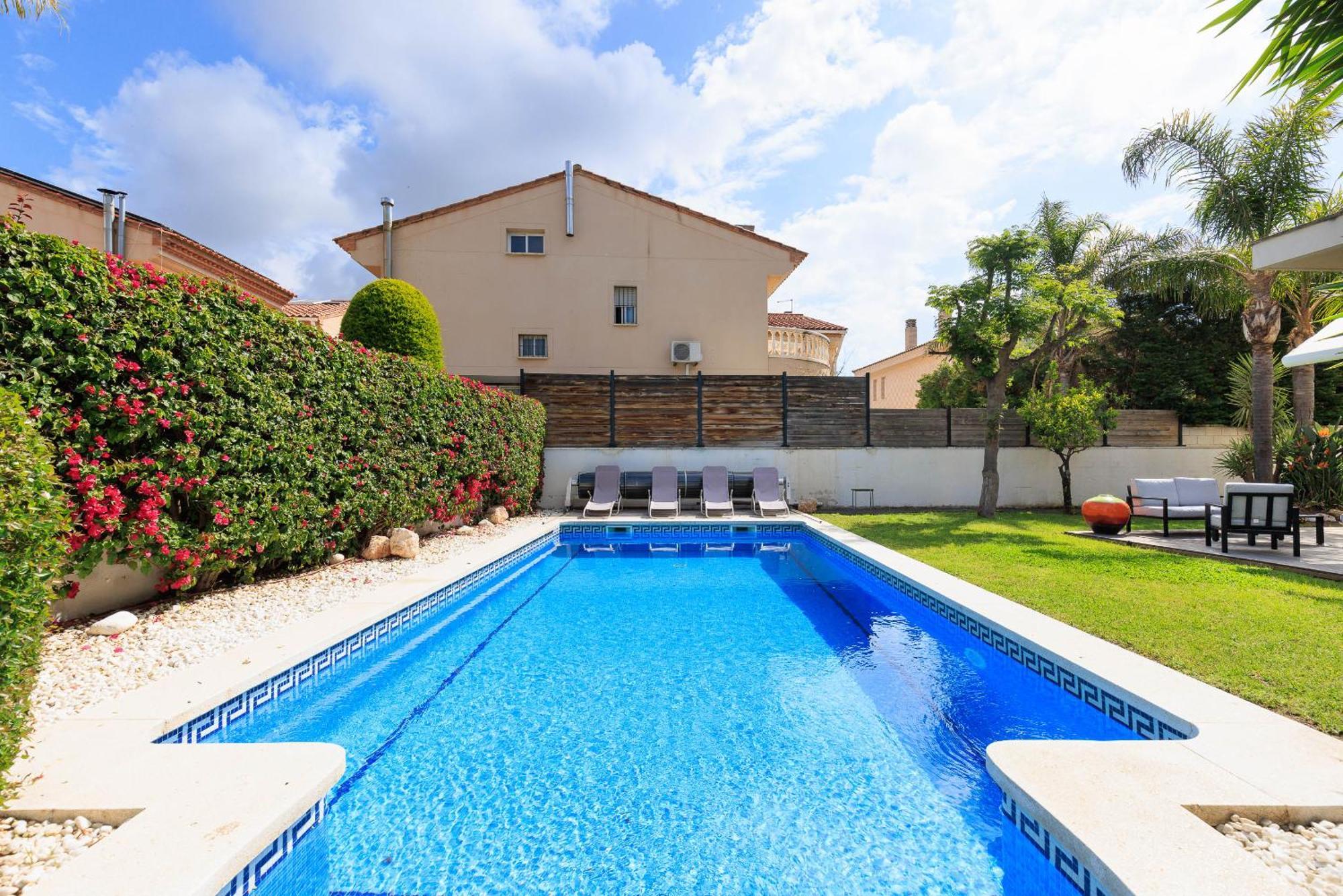 Martorell Planet Costa Dorada Cambrils Extérieur photo